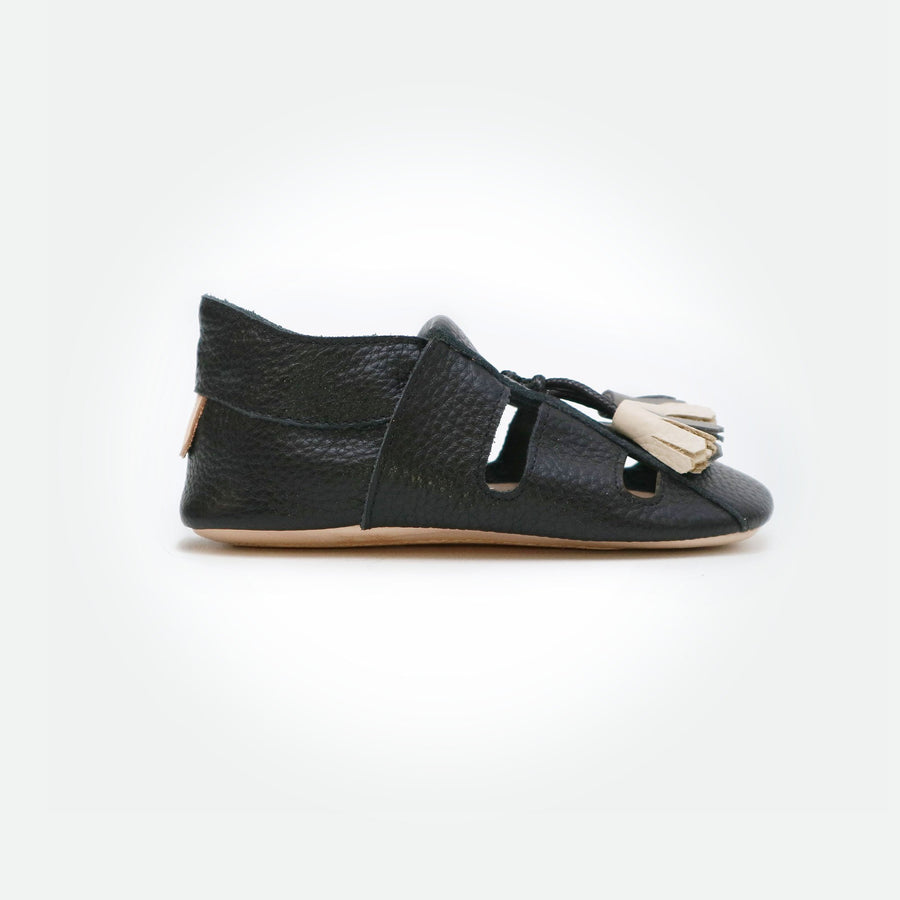 Bora Moccasins Sandals - Black - Pyopp